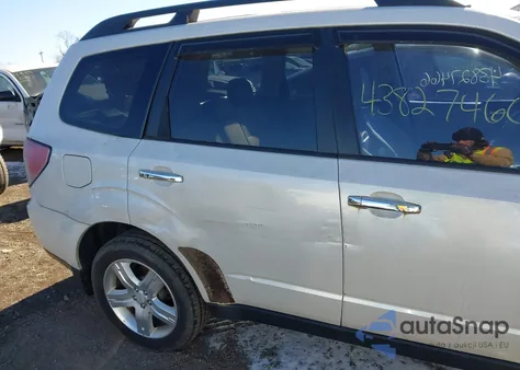 2010 Subaru Forester 2.5X Premium z USA, uszkodzony, nr VIN JF2SH6CC6AH800056